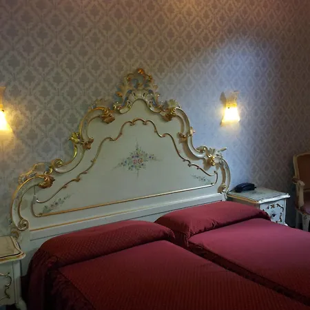 Hotel Diana-3
